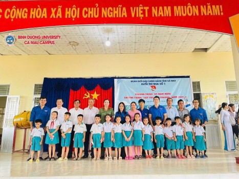 TIẾP SỨC ĐẾN TRƯỜNG TRƯỚC THỀM NĂM HỌC MỚI