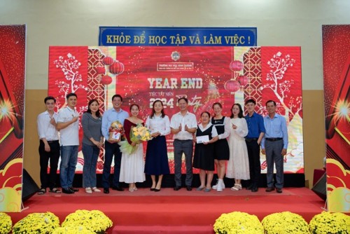TẤT NIÊN (12)