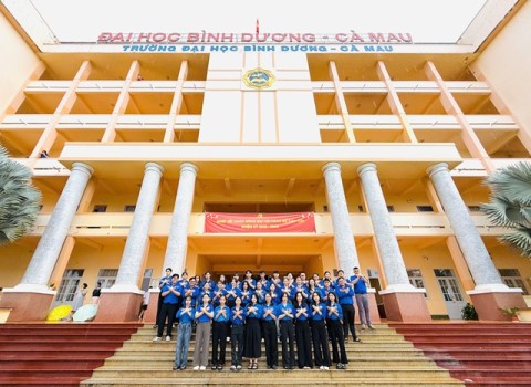 TUỔI TRẺ BDU CÀ MAU HƯỞNG ỨNG HÀNH TRÌNH "TÔI YÊU TỔ QUỐC TÔI"
