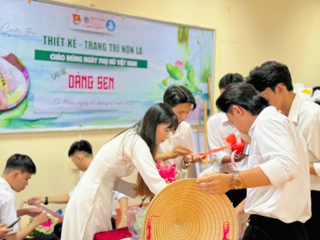 “DÁNG SEN” KHÉP LẠI VỚI NHIỀU DƯ ÂM ĐẶC BIỆT NHÂN NGÀY 20/10