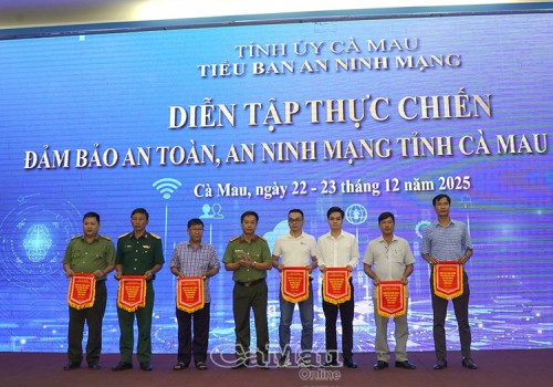 BDU CÀ MAU ĐẠT GIẢI BA TẠI DIỄN TẬP THỰC CHIẾN AN TOÀN, AN NINH MẠNG NĂM 2025
