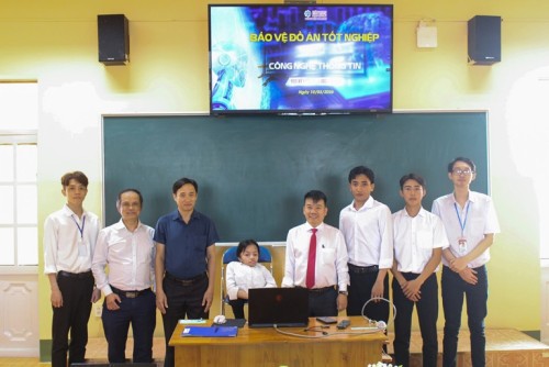 NỮ SINH “XƯƠNG THUỶ TINH” NGÀY NÀO GIỜ ĐÃ BẢO VỆ THÀNH CÔNG ĐỒ ÁN TỐT NGHIỆP NGÀNH CÔNG NGHỆ THÔNG TIN TẠI BDU CÀ MAU