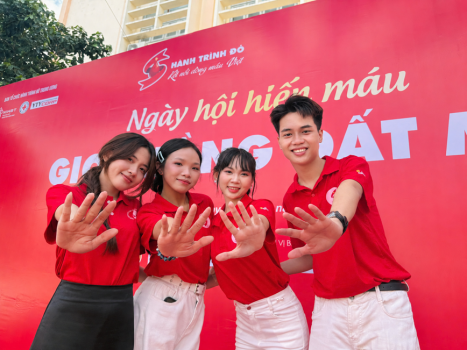 GẦN 400 ĐƠN VỊ MÁU ĐƯỢC TIẾP NHẬN TẠI CHƯƠNG TRÌNH HÀNH TRÌNH ĐỎ LẦN THỨ XIV NĂM 2026