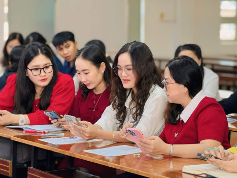 BDU CÀ MAU TỔ CHỨC BỒI DƯỠNG CHUYÊN MÔN CHO GIÁO VIÊN NGỮ VĂN THPT NĂM 2026