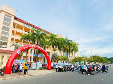 BDU CÀ MAU HÂN HOAN CHÀO ĐÓN TÂN SINH VIÊN KHÓA TUYỂN SINH NĂM 2026