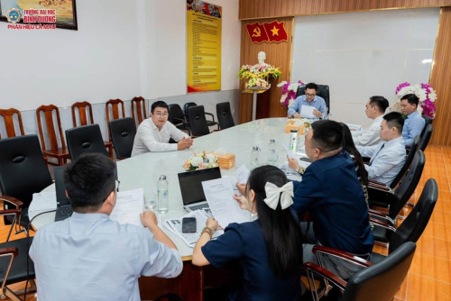 HOÀN THIỆN CV/PORTFOLIO, GIÚP SINH VIÊN TỰ TIN CHINH PHỤC NHÀ TUYỂN DỤNG