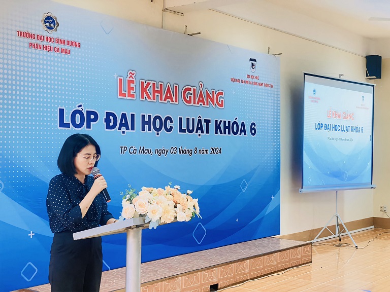 KHAI GIẢNG LỚP ĐẠI HỌC LUẬT KHÓA 6 (10)