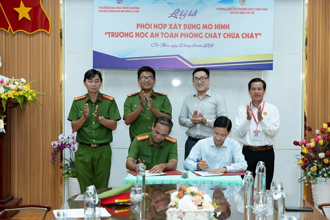 KÍ KẾT MÔ HÌNH TRƯỜNG HỌC AN TOÀN PHÒNG CHÁY CHỮA CHÁY (5)