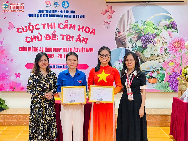 CUỘC THI CẮM HOA (2)