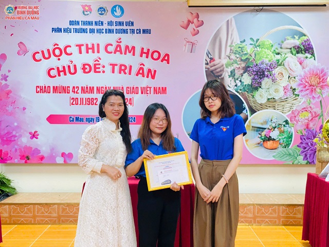 CUỘC THI CẮM HOA (4)