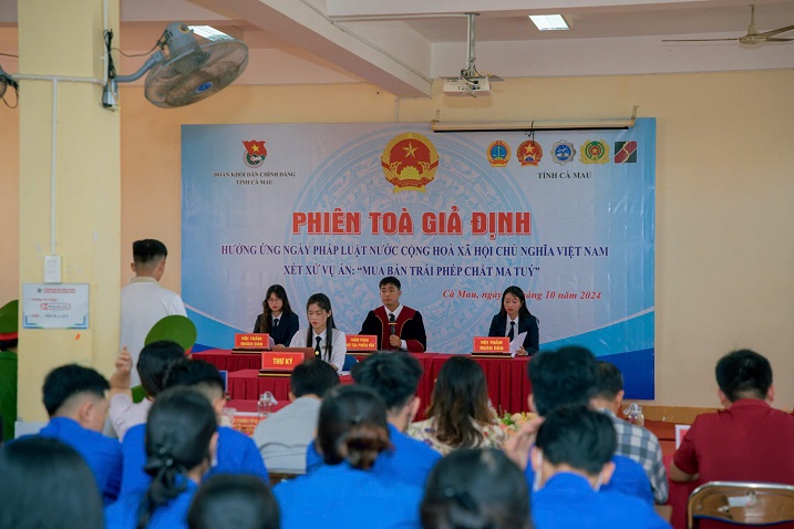 PHIÊN TÒA GIẢ ĐỊNH (13)