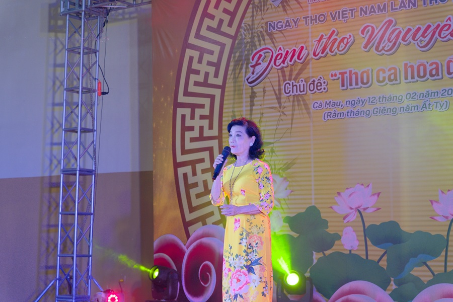 NGÀY THƠ VIỆT NAM (18)