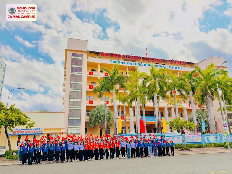 BDU RỰC RỠ SẮC ĐỎ (1)