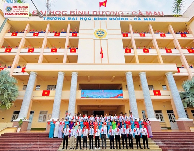 BDU RỰC RỠ SẮC ĐỎ (3)