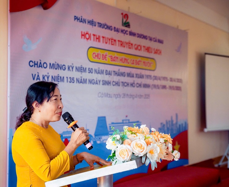 CHUNG KẾT GIỚI THIỆU SÁCH (12)