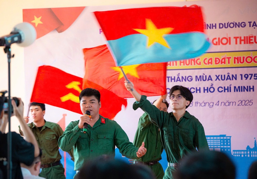 CHUNG KẾT GIỚI THIỆU SÁCH (29)