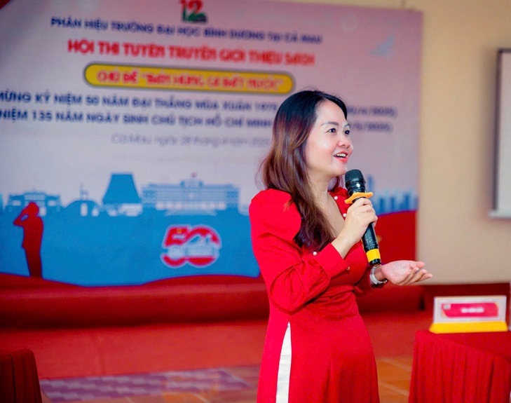 CHUNG KẾT GIỚI THIỆU SÁCH (9)