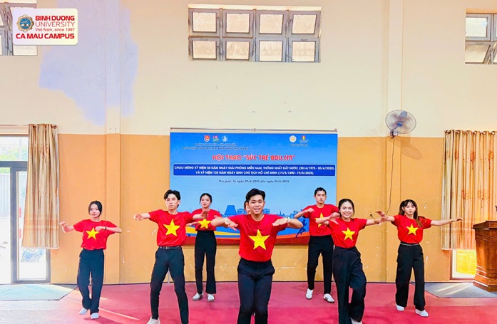 KHAI MẠC CẦU LÔNG (10)