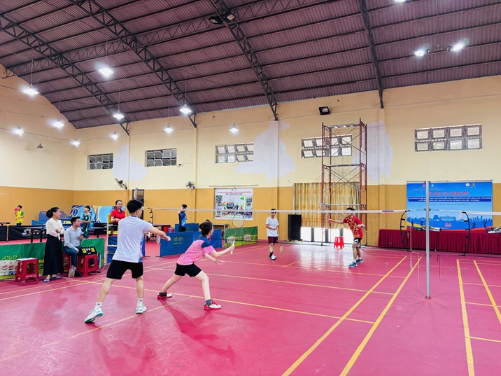 KHAI MẠC CẦU LÔNG (3)