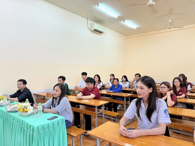 TALKSHOW TIKTOK CÙNG LÂM KIỀU PHƯƠNG (4)