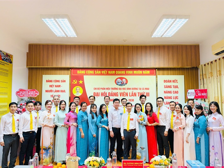 ĐẠI HỘI ĐẢNG VIÊN CHI BỘ LẦN III (40)
