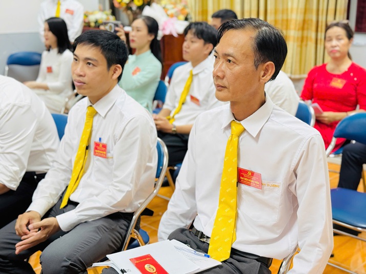 ĐẠI HỘI ĐẢNG VIÊN CHI BỘ LẦN III (42)