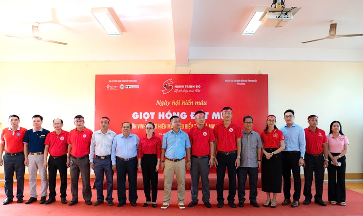 HÀNH TRÌNH ĐỎ LẦN THỨ 13 (24)