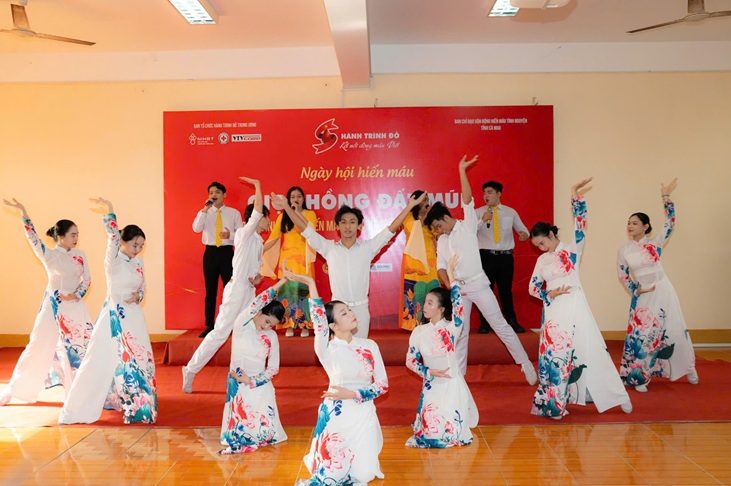 HÀNH TRÌNH ĐỎ LẦN THỨ 13 (41)