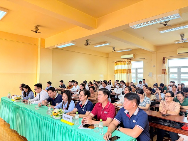 KHAI GIẢNG LỚP LUẬT (5)
