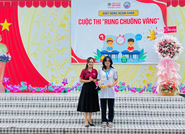 RUNG CHUÔNG VÀNG THPT THÁI THANH HÒA (20)