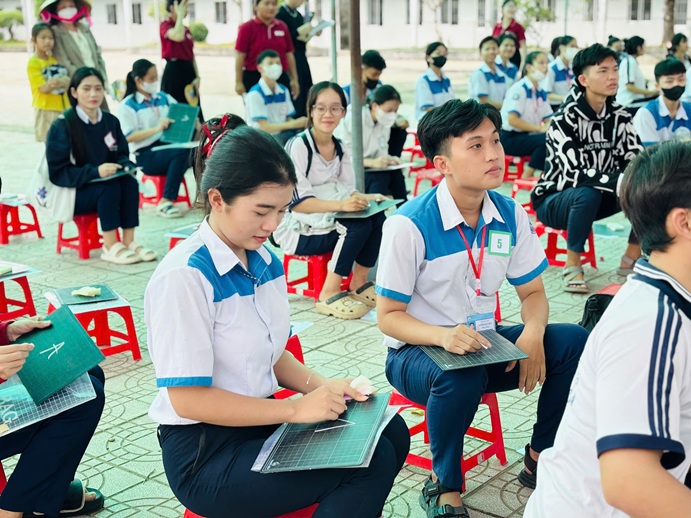 RUNG CHUÔNG VÀNG THPT THÁI THANH HÒA (4)
