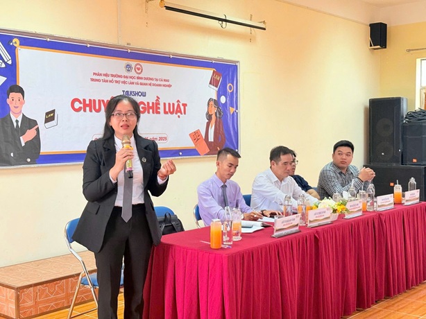 TALKSHOW CHUYỆN NGHỀ LUẬT (12)