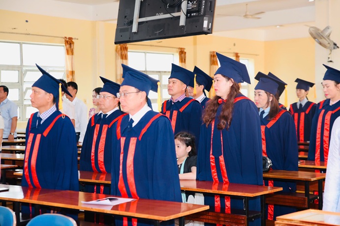 KHAI GIẢNG LỚP LUẬT (11)