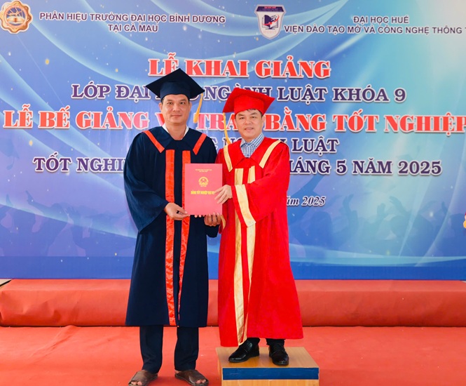 KHAI GIẢNG LỚP LUẬT (19)