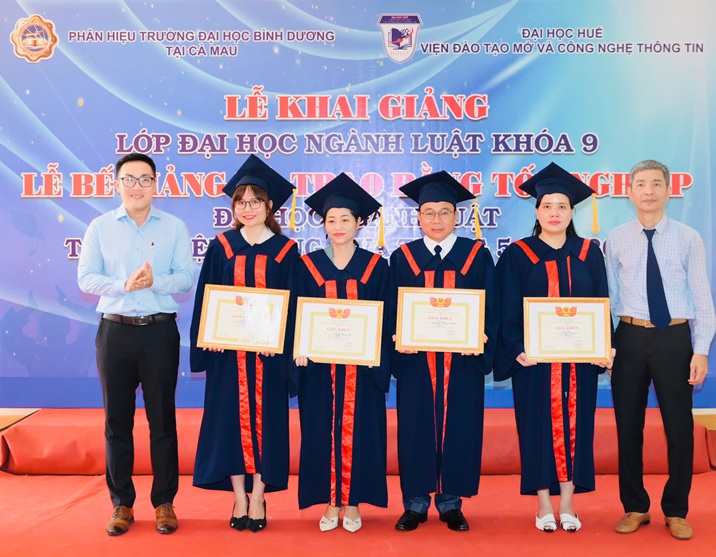 KHAI GIẢNG LỚP LUẬT (28)