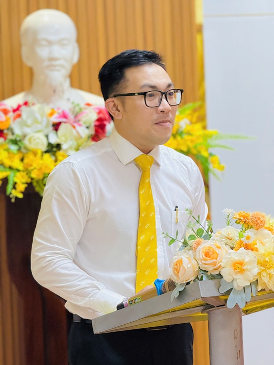 KÍ KẾT MOU VỚI OCB CÀ MAU (1)