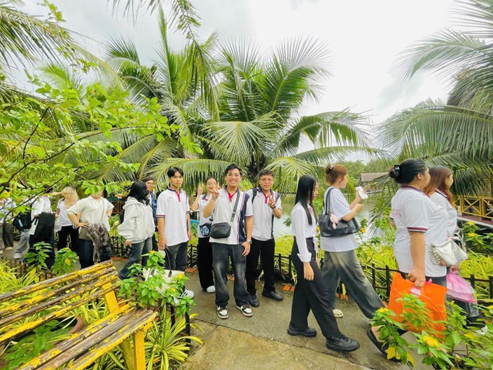 THỰC TẾ TẠI HƯƠNG TRÀM FARM (7)