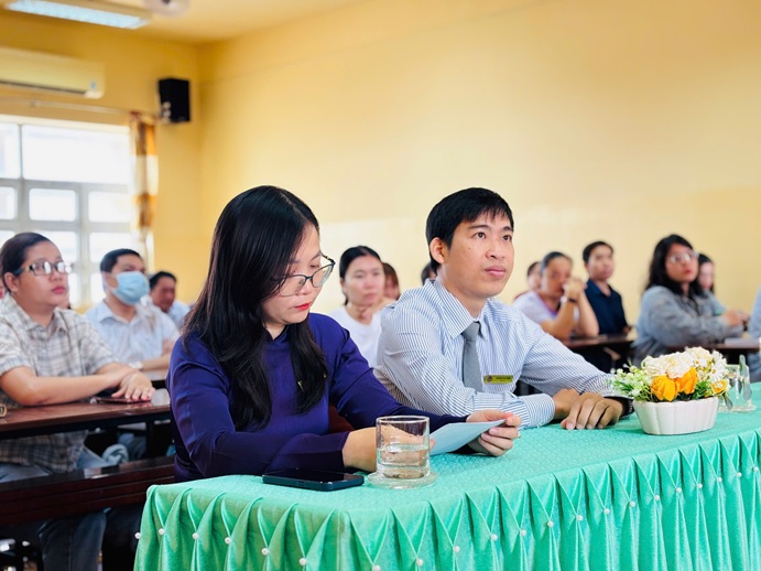 KHAI GIẢNG LỚP LIÊN THÔNG DƯỢC (6)