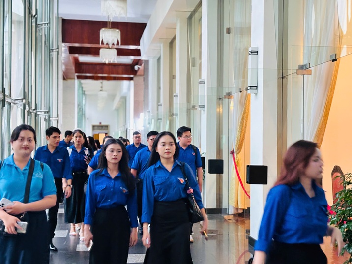 THAM QUAN ĐỊA CHỈ ĐỎ 2025 (6)
