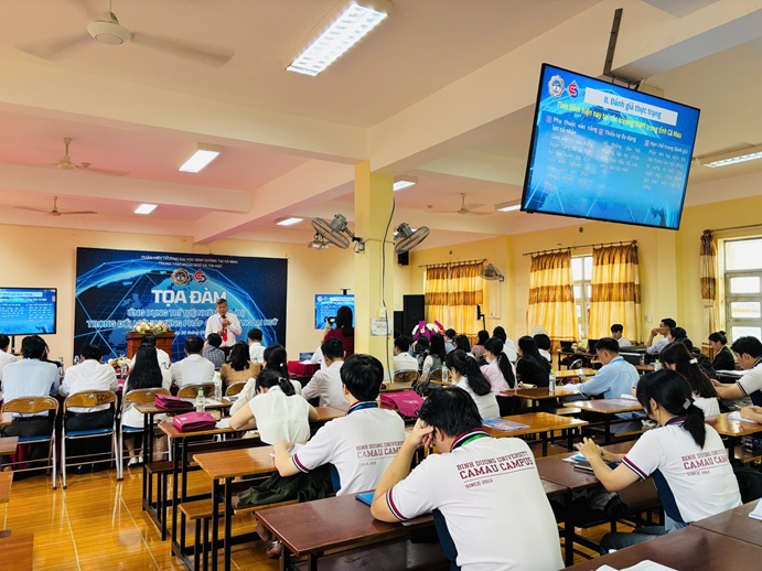 TỌA ĐÀM AI TRONG ĐỔI MỚI GIẢNG DẠY NGOẠI NGỮ (13)