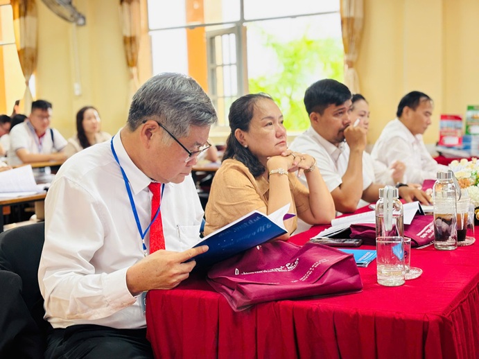 TỌA ĐÀM AI TRONG ĐỔI MỚI GIẢNG DẠY NGOẠI NGỮ (36)
