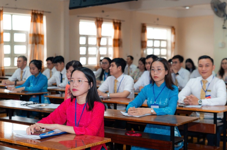 ĐẠI HỘI CÔNG ĐOÀN LẦN III (20)