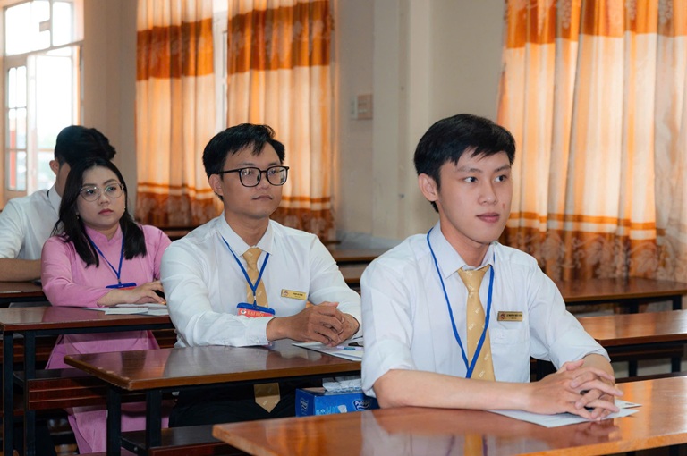 ĐẠI HỘI CÔNG ĐOÀN LẦN III (24)