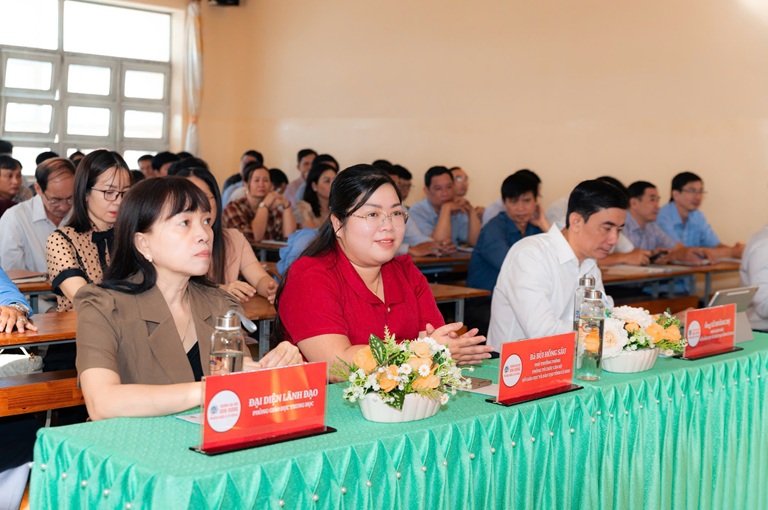 KHAI GIẢNG BỒI DƯỠNG THPT (1)