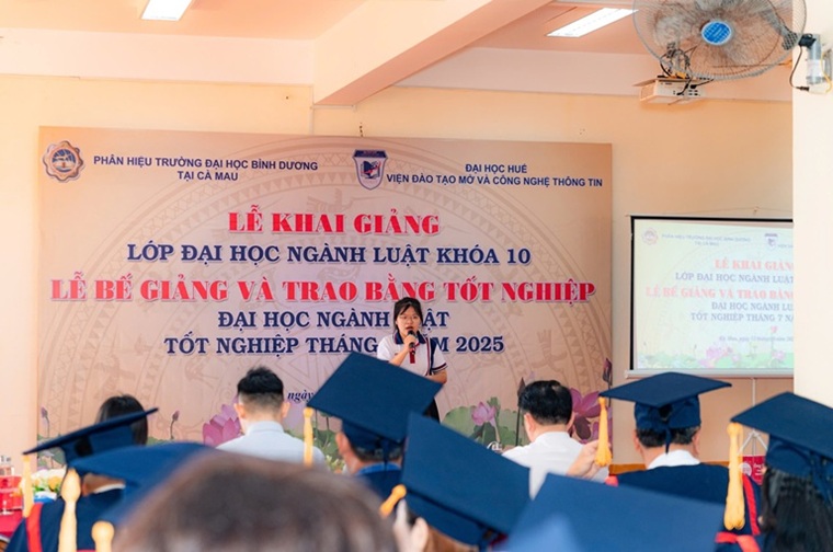 KHAI GIẢNG LỚP LUẬT K10 (1)