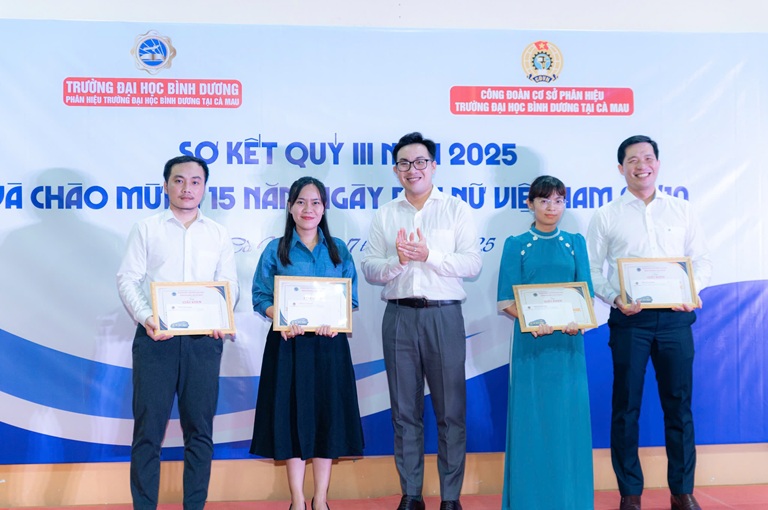 TỔNG KẾT QUÝ III (11)