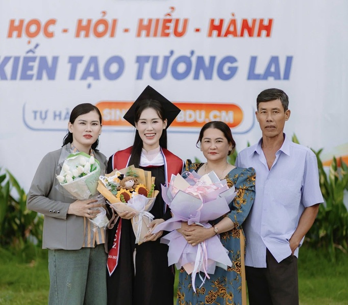 HẬU TỐT NGHIỆP (15)
