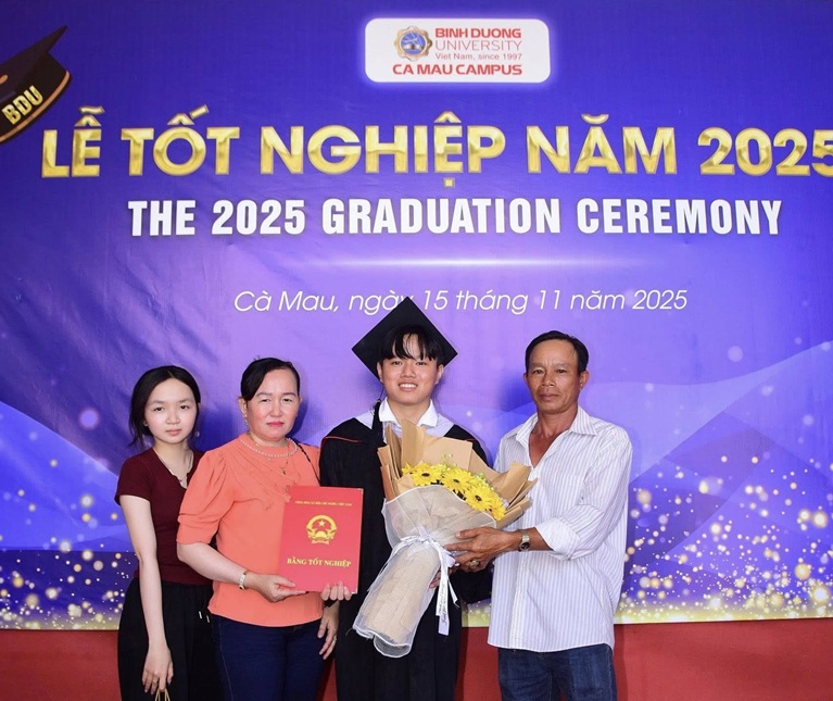 HẬU TỐT NGHIỆP (16)
