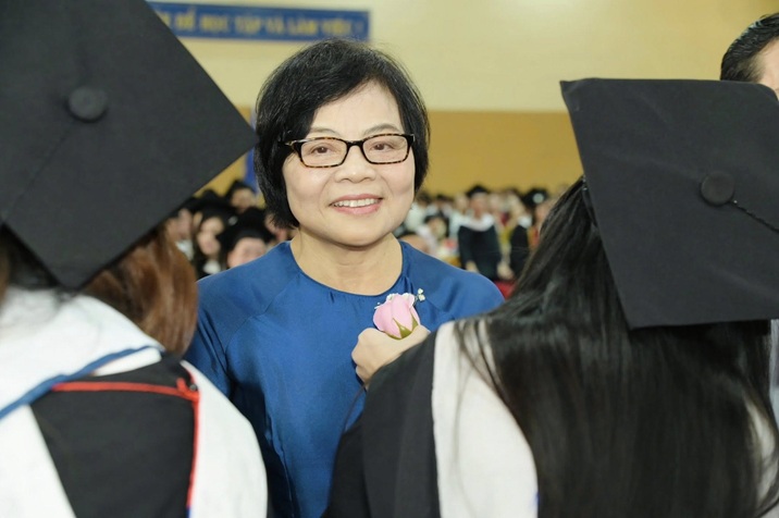 LỄ TỐT NGHIỆP (11)