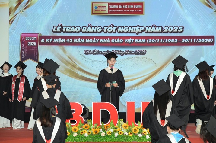 LỄ TỐT NGHIỆP (35)